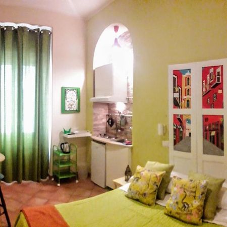 Le Stanze Di Angela Bed & Breakfast Napoli Bagian luar foto