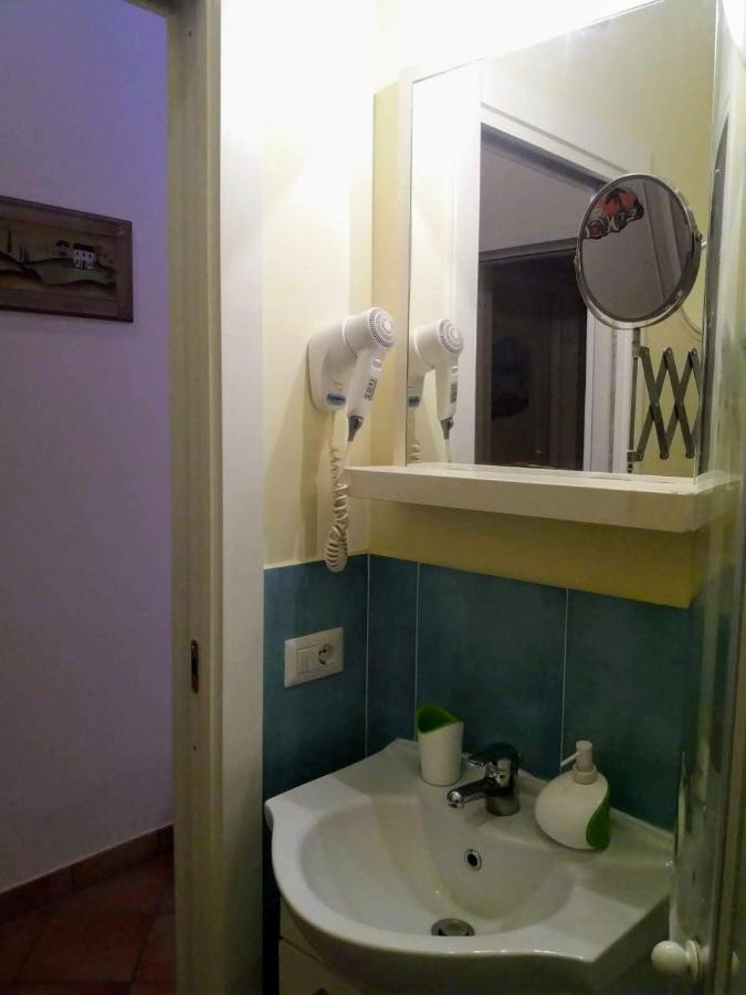 Le Stanze Di Angela Bed & Breakfast Napoli Bagian luar foto